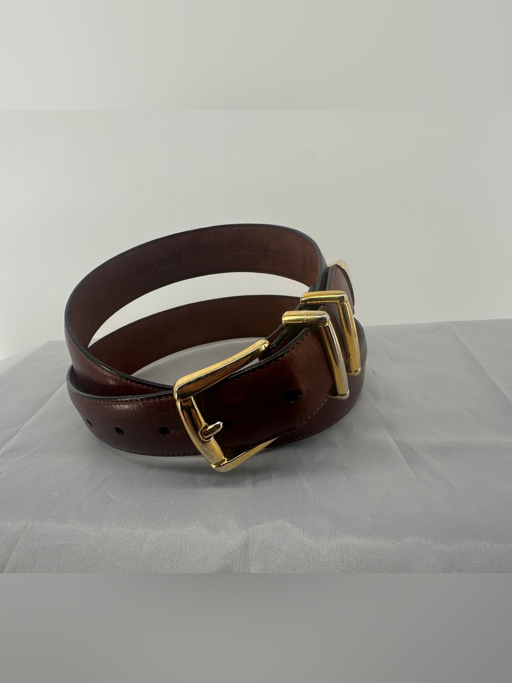Neiman Marcus brown leather and gold hardware western belt